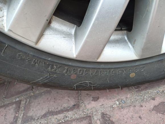 [无锡·苏B] 二手大众辉腾2012款 3.0L 商务型