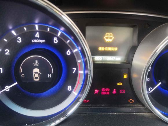 [青岛·鲁B] 二手现代索纳塔2011款 2.0L 自动领先版