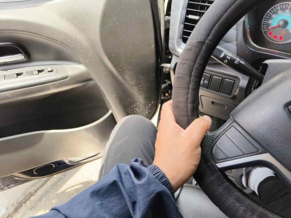 [杭州·浙A] 二手金杯金海狮2021款 2.0L 客车工程狮中央空调版 9座