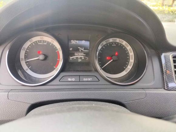 [南通·苏F] 二手斯柯达昕动2018款 TSI230 DSG运动版