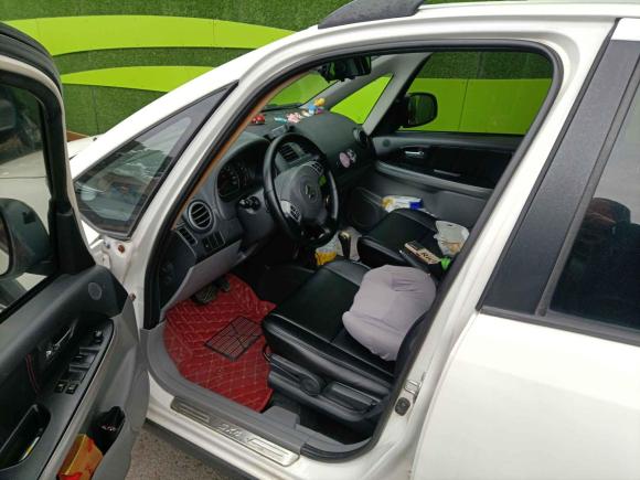 [无锡·苏B] 二手铃木天语 SX42009款 两厢 1.8L 自动运动型