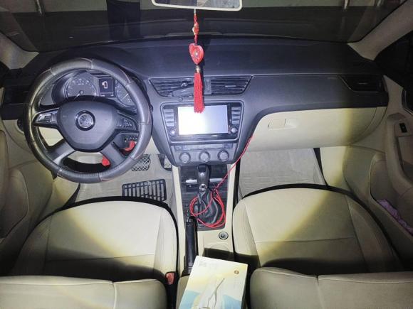 [武汉·鄂A] 二手斯柯达明锐2015款 1.6L 自动逸俊版