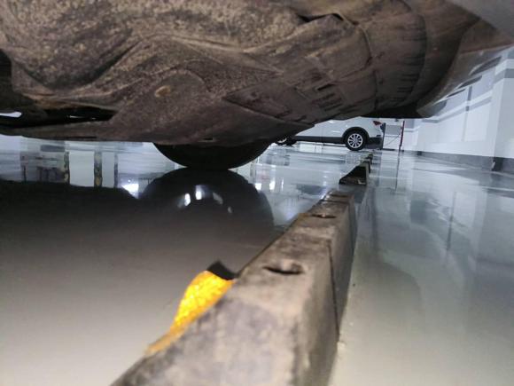 [杭州·浙A] 二手荣威荣威RX52016款 20T 两驱自动互联网智享版