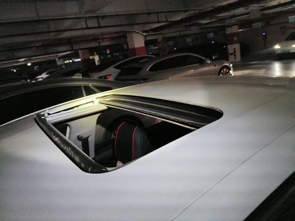 [广州·粤L] 二手标致标致4082014款 1.8L 自动豪华版