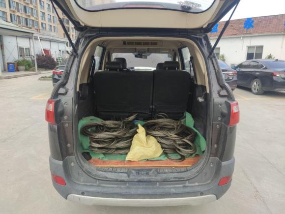 [宁波·浙B] 二手东风风光风光3702016款 1.5L 手动豪华型SFG15-02 7座