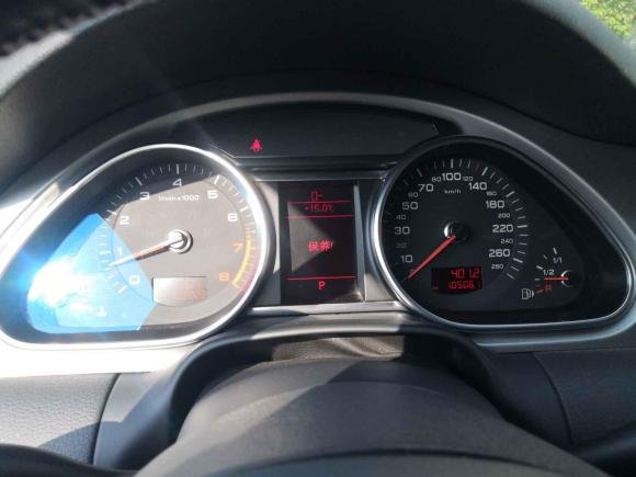 [上海·沪L] 二手奥迪奥迪Q72011款 3.0 TFSI 技术型(200kW)