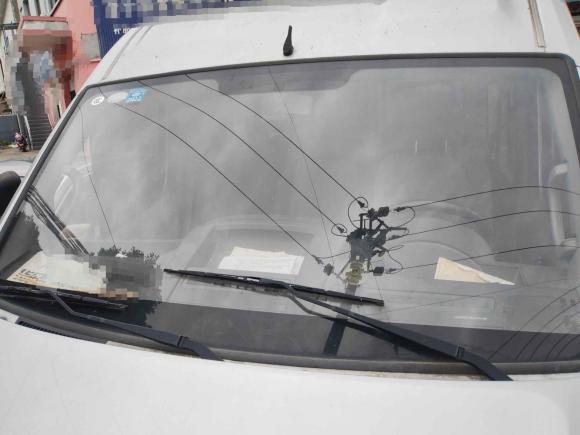 [宁波·浙B] 二手东风御风御风2018款 2.3TA100标配版物流车短轴中顶5-9座WP2.3