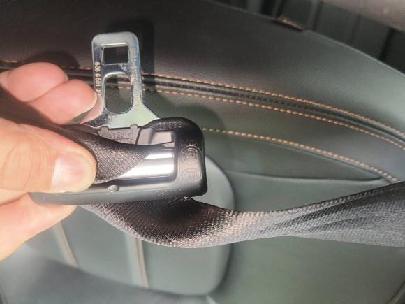 [青岛·皖A] 二手捷豹捷豹F-PACE2016款 2.0T 两驱都市尊享版