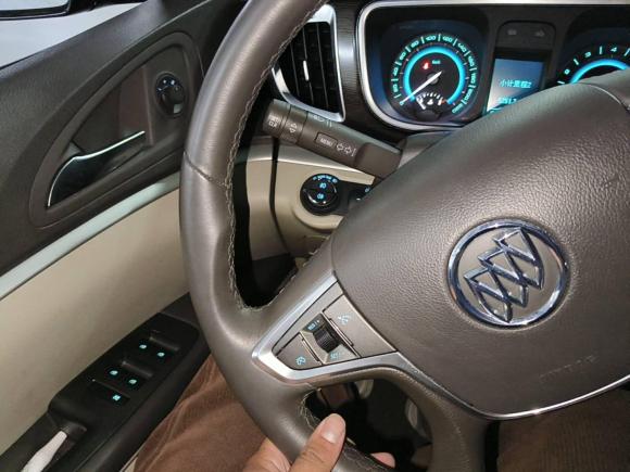 [杭州·浙A] 二手别克别克GL82013款 2.4L LT豪华商务行政版