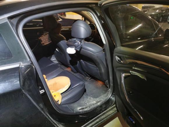 [上海·沪A] 二手雪铁龙雪铁龙C52012款 2.3L 自动尊贵型