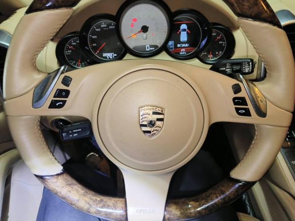 [上海·沪D] 二手保时捷Cayenne2011款 Cayenne S 4.8L