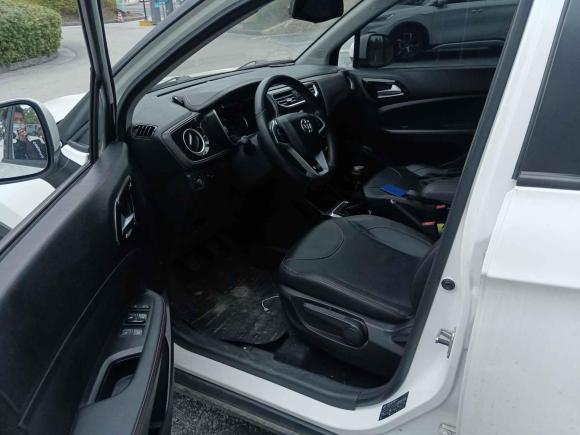 [南京·苏A] 二手中华中华V32016款 1.5L 手动智能型