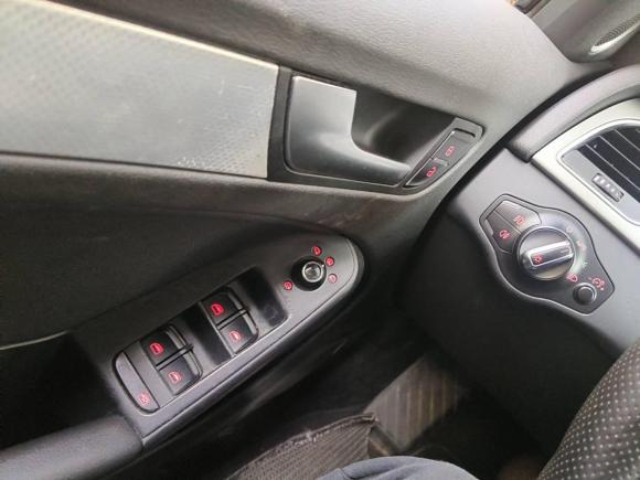 [上海·沪A] 二手奥迪奥迪A52010款 2.0TFSI Sportback 舒适型