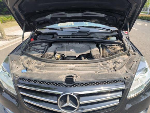 [上海·沪A] 二手奔驰奔驰R级2017款 R 320 4MATIC 商务型臻藏版