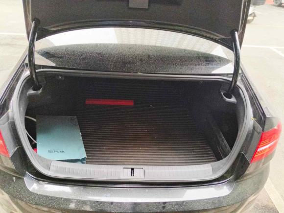 [西安·陕U] 二手大众迈腾2018款 改款 330TSI DSG 豪华型