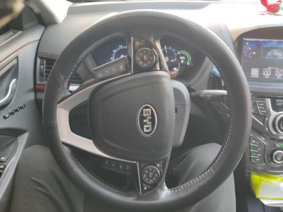 [南通·苏F] 二手比亚迪秦新能源2014款 1.5T 酷黑骑士旗舰型