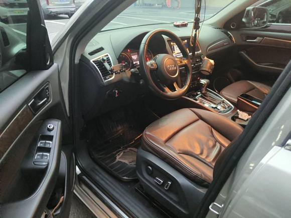 [武汉·鄂A] 二手奥迪奥迪Q52013款 40 TFSI 舒适型