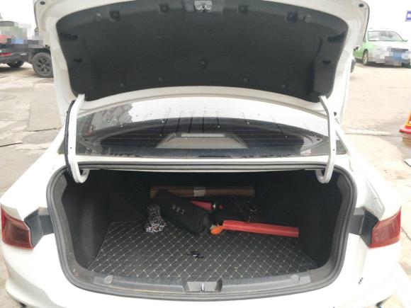 [合肥·皖A] 二手比亚迪比亚迪e32021款 领畅版