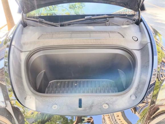 [青岛·鲁B] 二手特斯拉Model Y2022款 改款 长续航全轮驱动版