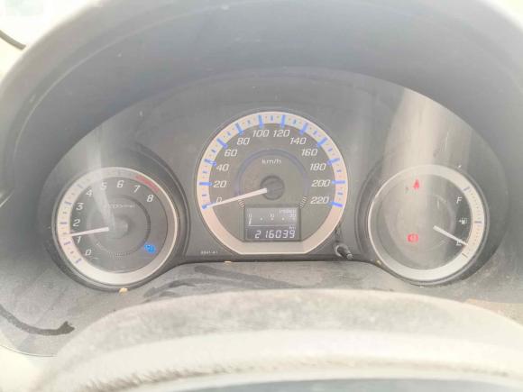 [湖州·浙E] 二手本田锋范经典2012款 1.5L 手动精英版