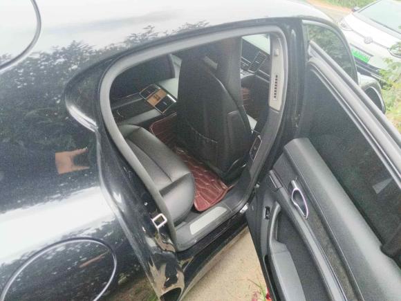 [青岛·鲁U] 二手保时捷Panamera2010款 Panamera 4 3.6L