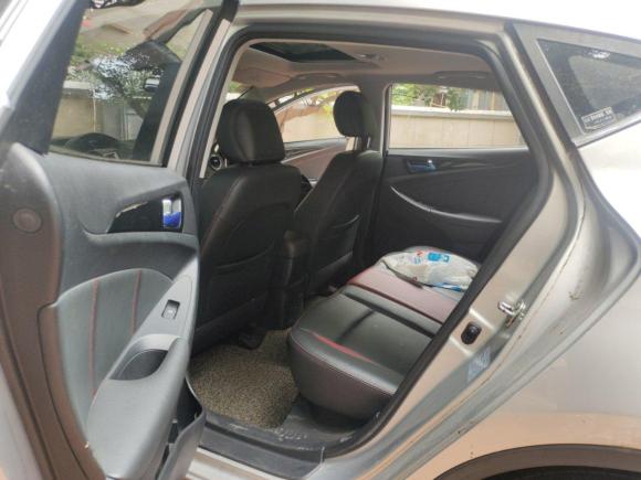 [武汉·鄂A] 二手长安逸动XT2015款 1.6L 自动俊酷型 国IV