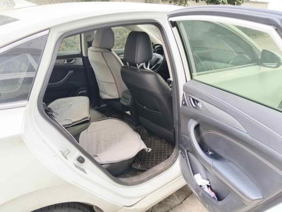 [宁波·浙B] 二手长安逸动2018款 高能版 1.6L GDI 手动先锋型 国V