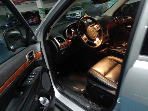 [深圳·粤B] 二手Jeep大切诺基2011款 3.6L 70周年限量版