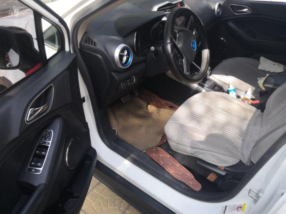 [济南·鲁A] 二手比亚迪元新能源2018款 EV360 智联炫酷型