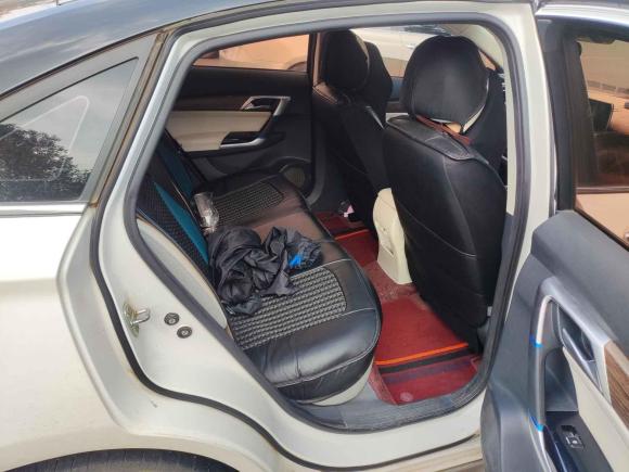 [武汉·鄂A] 二手北京汽车北京EU52018款 R500 智风版