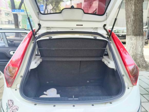 [武汉·豫A] 二手名爵名爵3SW2015款 1.5L AMT精英型