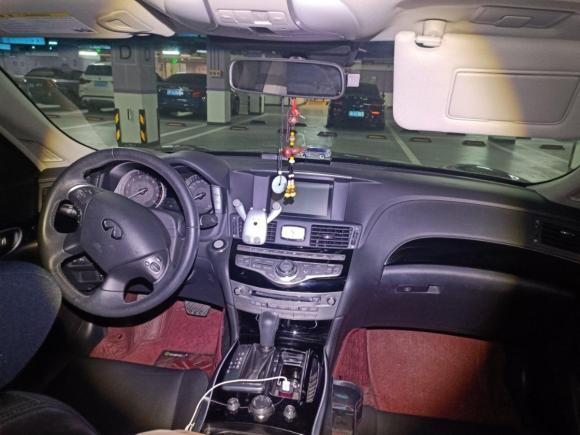 [上海·沪E] 二手英菲尼迪英菲尼迪Q702017款 Q70L 2.5L 精英版