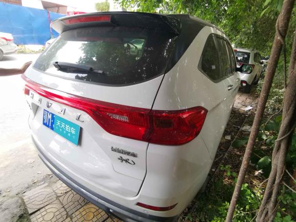 [广州·鄂M] 二手哈弗哈弗M62021款 PLUS 1.5T 手动豪华智联型