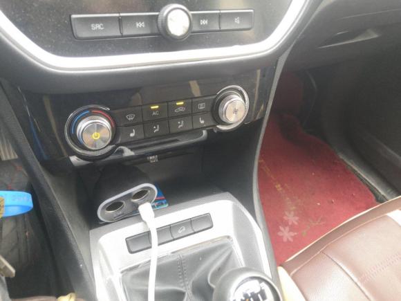 [义乌·浙G] 二手荣威荣威RX32018款 1.6L 手动精英版