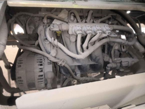 [西安·陕U] 二手长安跨越跨越王X52021款 2.0L汽油CNG舒适版单排双后轮栏板3600mm货箱LJ481QS6