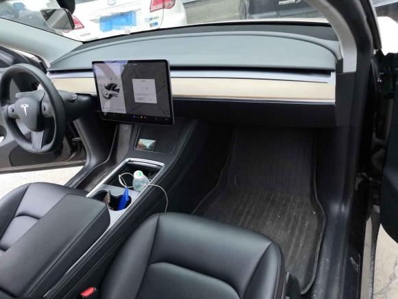 [上海·沪A] 二手特斯拉Model Y2021款 标准续航后驱版