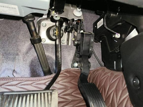 [西安·陕E] 二手起亚焕驰2020款 改款 1.4L 自动舒适天窗版