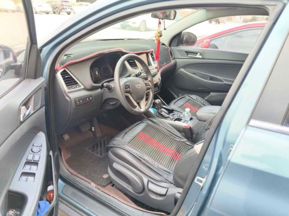 [温州·浙C] 二手现代途胜2015款 1.6T 双离合两驱领先型