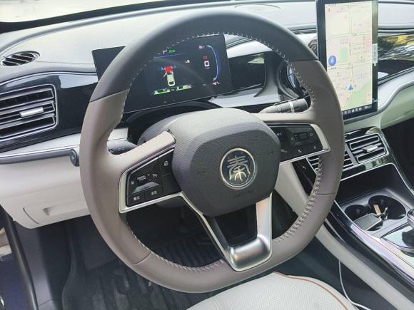 [深圳·粤A] 二手比亚迪秦PLUS2023款 冠军版 DM-i 120KM领先型