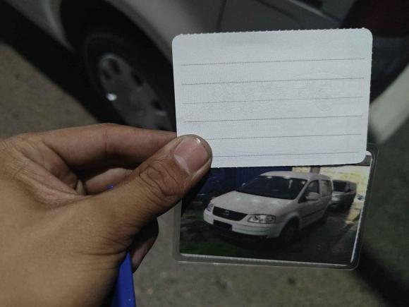 [深圳·粤B] 二手大众开迪2005款 1.6L 功能型5座