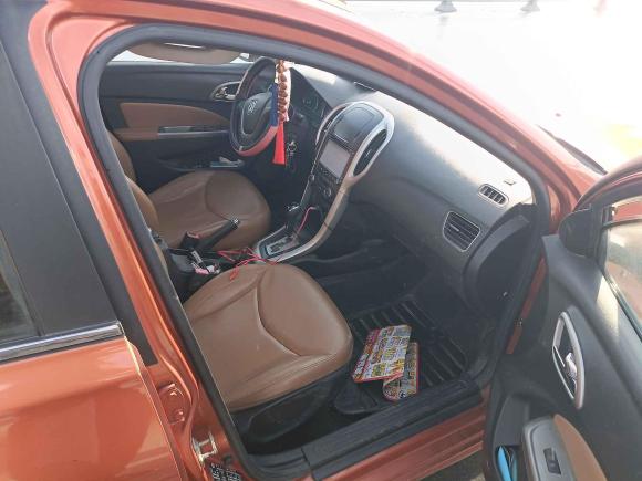 [合肥·皖A] 二手宝骏宝骏6102014款 1.5L 自动豪华型