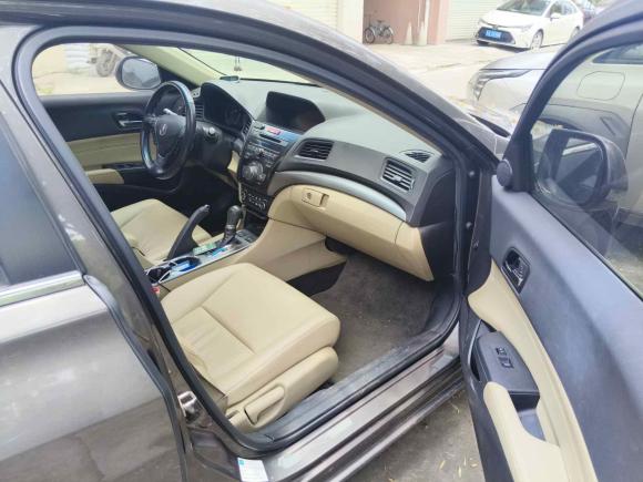 [广州·粤A] 二手讴歌讴歌ILX2013款 1.5L Hybrid