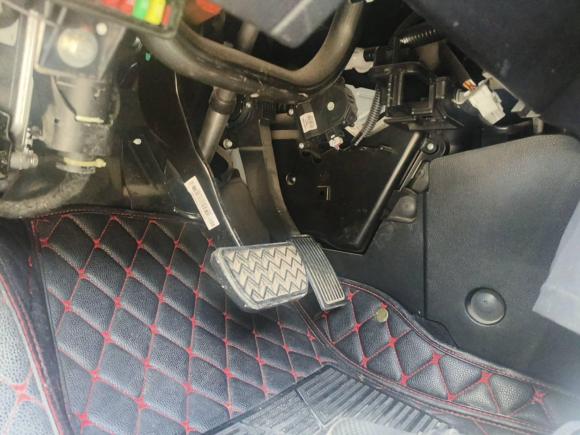 [义乌·浙G] 二手哈弗哈弗H62017款 红标 运动版 1.5T 自动两驱豪华型