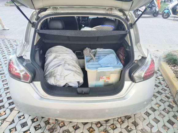 [上海·沪C] 二手日产骐达TIIDA2011款 1.6T 手动炫动版