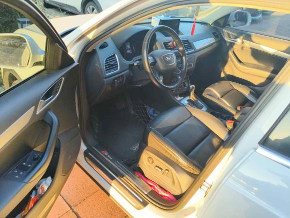 [武汉·鄂A] 二手奥迪奥迪Q32016款 30 TFSI 标准型