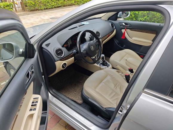 [上海·沪A] 二手大众朗逸2011款 1.4TSI DSG品轩版