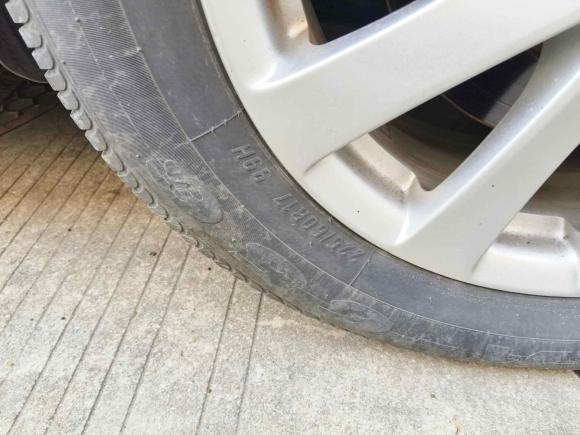 [无锡·苏B] 二手别克别克GL82017款 25S 舒适型 国V