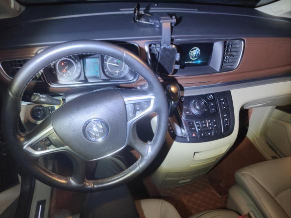 [南昌·赣A] 二手别克别克GL82017款 25S 尊贵型 国V