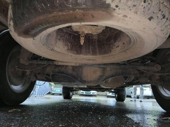 [西安·陕A] 二手陆风陆风X82015款 探索版 2.0T 柴油4X4豪华型