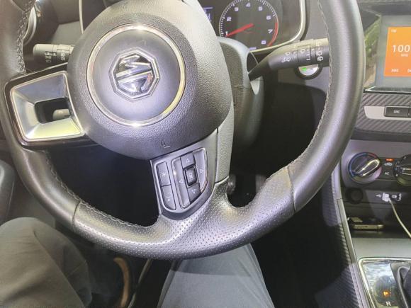 [上海·苏M] 二手名爵名爵ZS2017款 1.5L 自动豪华版